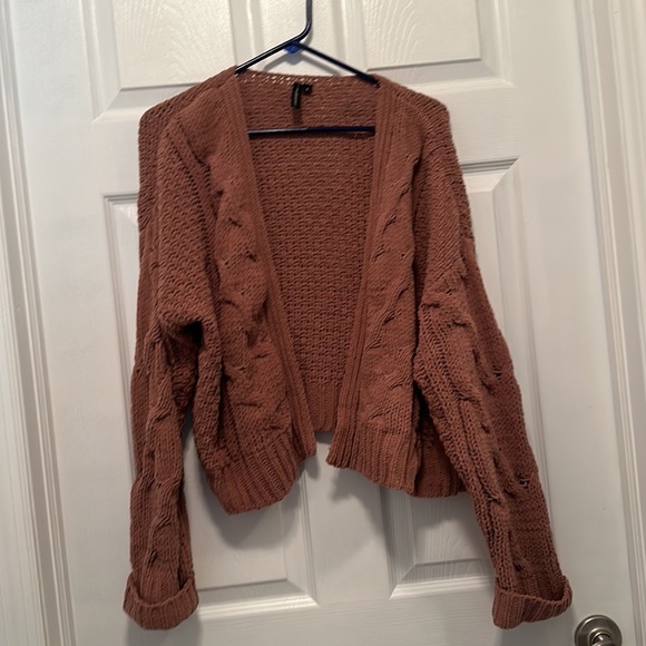 Cardigan - Picture 2 of 3